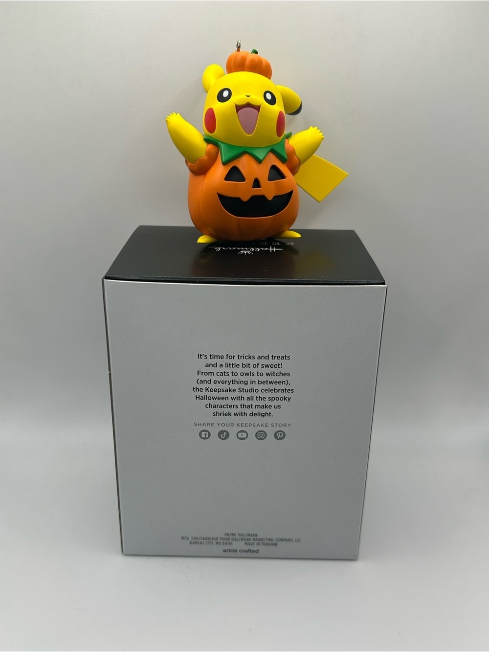 NWT Pikachu Halloween Pumpkin Hallmark Ornament - Picture 6 of 6